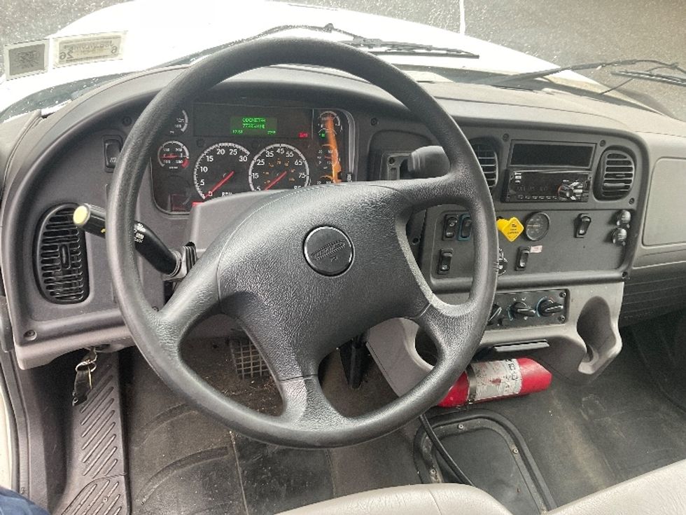 Medium Duty Box Truck-Light and Medium Duty Trucks-Freightliner-2021-M2-West Babylon-NY-71,582\n\t\tmiles-$ 65,000 - Image 18