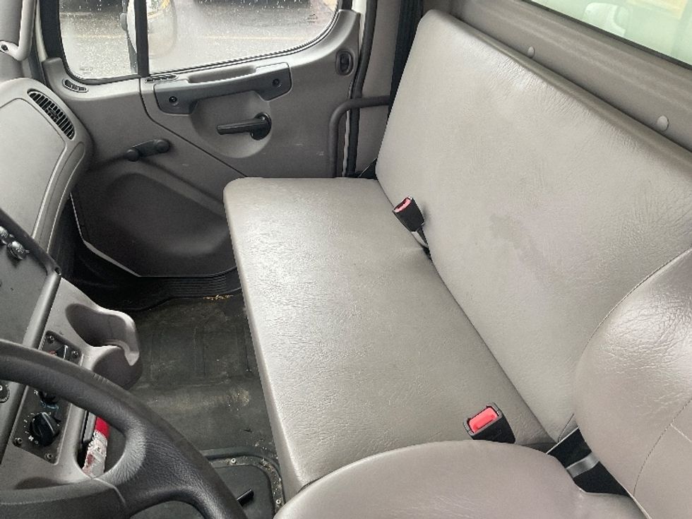 Medium Duty Box Truck-Light and Medium Duty Trucks-Freightliner-2021-M2-West Babylon-NY-71,582\n\t\tmiles-$ 65,000 - Image 19