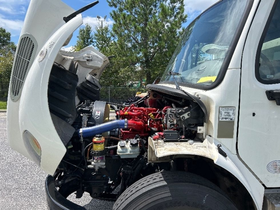 Medium Duty Box Truck-Light and Medium Duty Trucks-Freightliner-2021-M2-West Columbia-SC-294,129\n\t\tmiles-$ 38,500 - Image 24