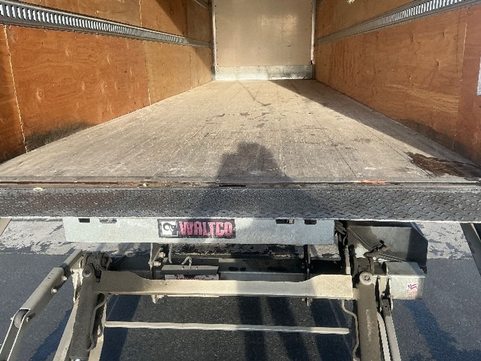 Medium Duty Box Truck-Light and Medium Duty Trucks-Freightliner-2021-M2-West Sacramento-CA-143,083\n\t\tmiles-$ 65,750 - Image 10