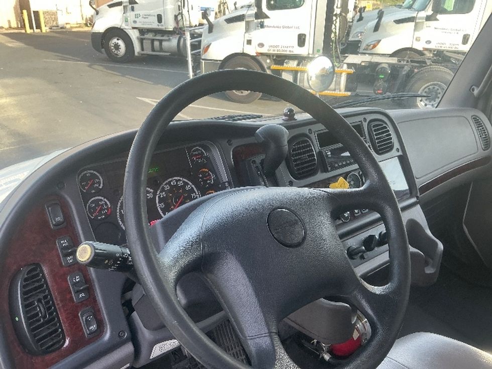 Medium Duty Box Truck-Light and Medium Duty Trucks-Freightliner-2021-M2-West Sacramento-CA-143,083\n\t\tmiles-$ 65,750 - Image 17