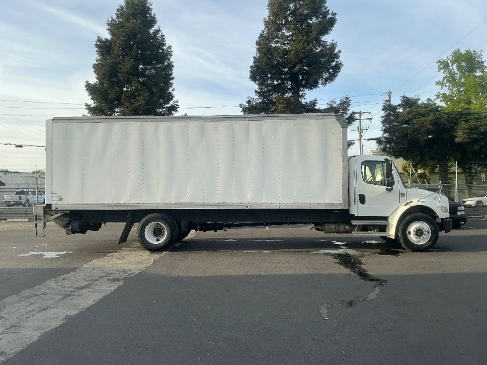 Medium Duty Box Truck-Light and Medium Duty Trucks-Freightliner-2021-M2-West Sacramento-CA-143,083\n\t\tmiles-$ 65,750 - Image 15