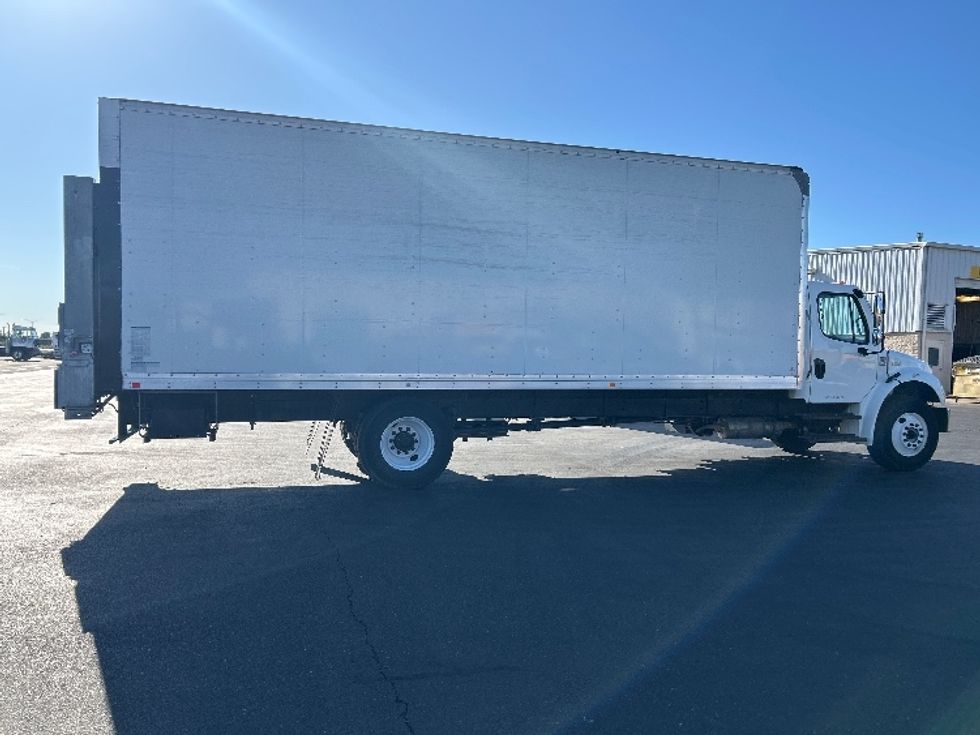 Medium Duty Box Truck-Light and Medium Duty Trucks-Freightliner-2021-M2-West Sacramento-CA-190,810\n\t\tmiles-$ 56,500 - Image 15
