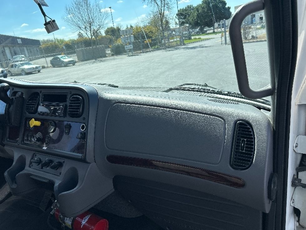 Medium Duty Box Truck-Light and Medium Duty Trucks-Freightliner-2021-M2-West Sacramento-CA-190,810\n\t\tmiles-$ 56,500 - Image 21