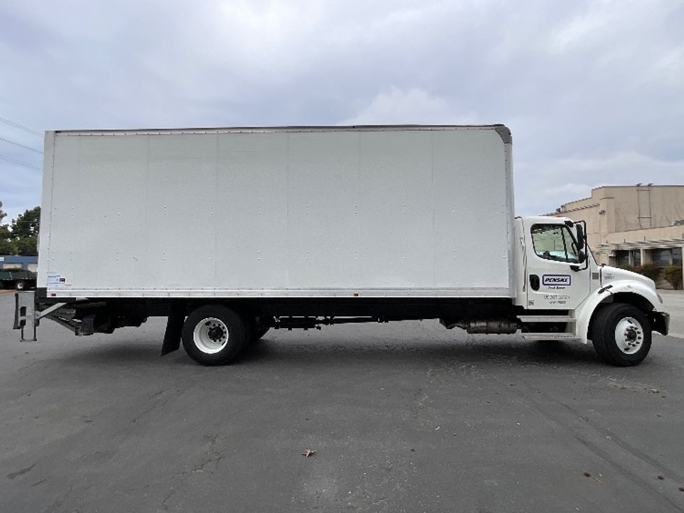 Medium Duty Box Truck-Light and Medium Duty Trucks-Freightliner-2021-M2-West Sacramento-CA-66,492\n\t\tmiles-$ 73,250 - Image 15