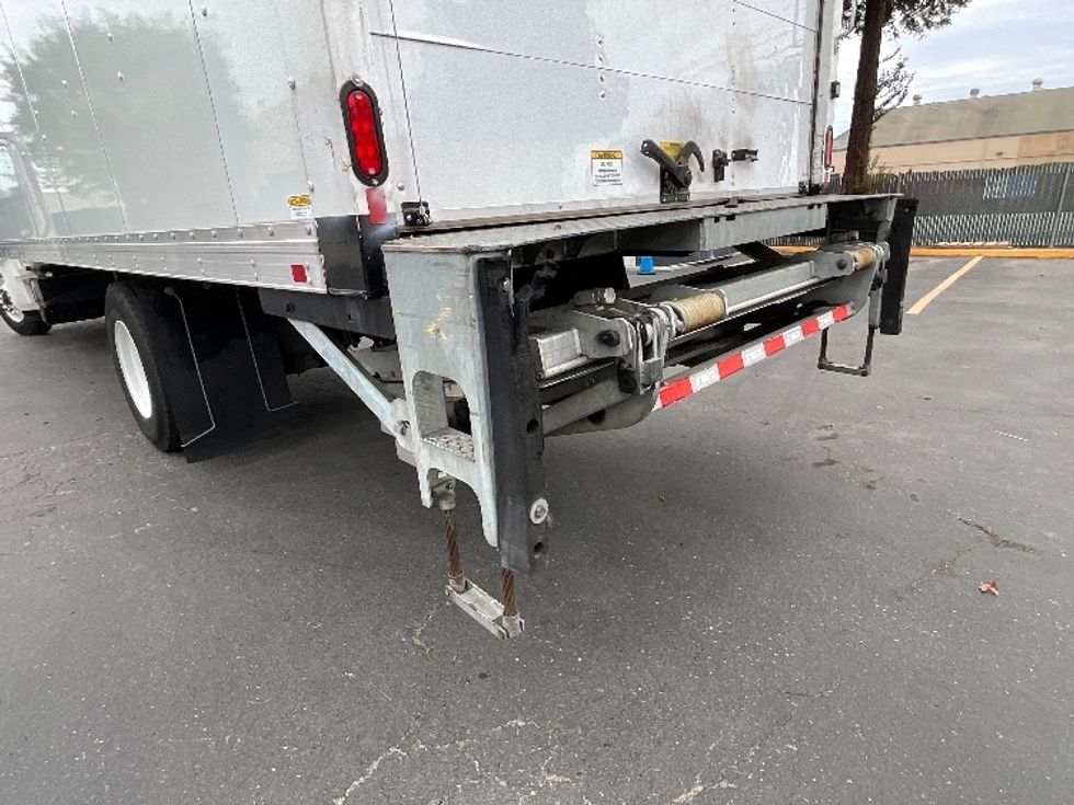 Medium Duty Box Truck-Light and Medium Duty Trucks-Freightliner-2021-M2-West Sacramento-CA-66,492\n\t\tmiles-$ 73,250 - Image 25