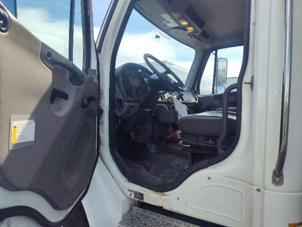 Medium Duty Box Truck-Light and Medium Duty Trucks-Freightliner-2021-M2-Westfield-MA-155,813\n\t\tmiles-$ 57,250 - Image 16