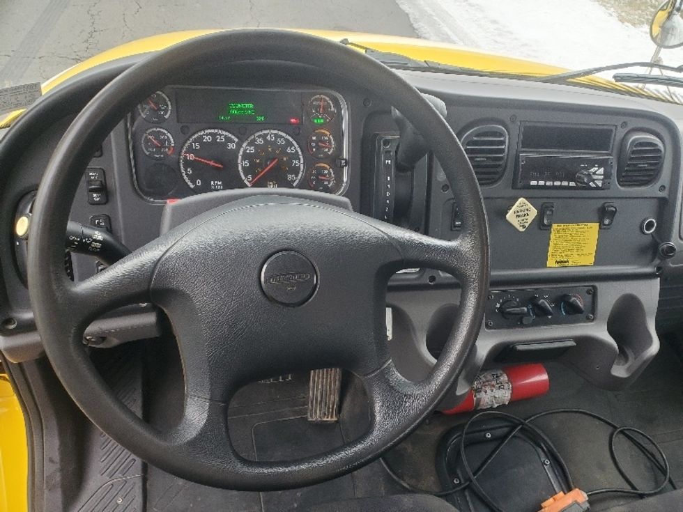 Medium Duty Box Truck-Light and Medium Duty Trucks-Freightliner-2021-M2-White Deer-PA-160,633\n\t\tmiles-$ 43,500 - Image 12