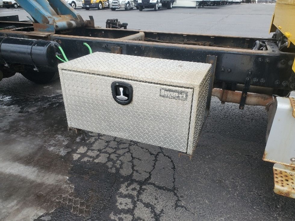 Medium Duty Box Truck-Light and Medium Duty Trucks-Freightliner-2021-M2-White Deer-PA-160,633\n\t\tmiles-$ 43,500 - Image 21