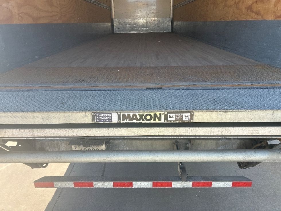 Medium Duty Box Truck-Light and Medium Duty Trucks-Freightliner-2021-M2-Wichita-KS-400,099\n\t\tmiles-$ 25,250 - Image 10