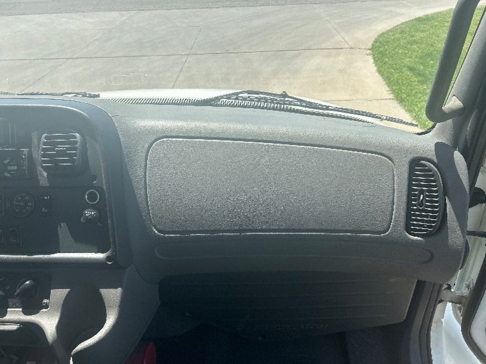 Medium Duty Box Truck-Light and Medium Duty Trucks-Freightliner-2021-M2-Wichita-KS-400,099\n\t\tmiles-$ 25,250 - Image 21