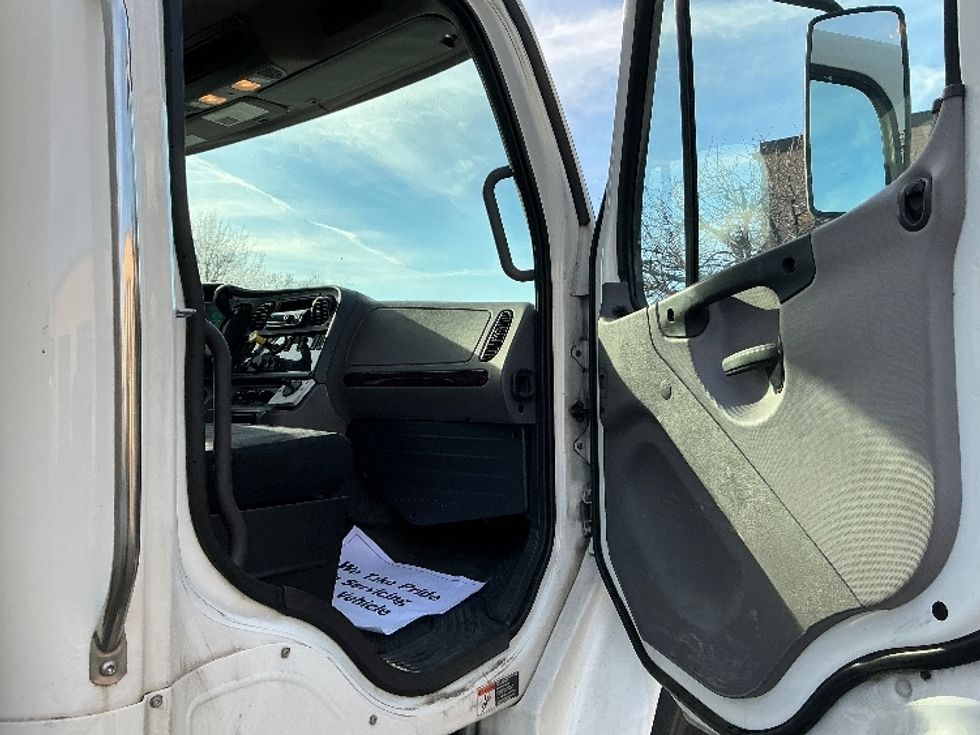 Medium Duty Box Truck-Light and Medium Duty Trucks-Freightliner-2021-M2-Wilkes Barre-PA-190,200\n\t\tmiles-$ 50,500 - Image 20