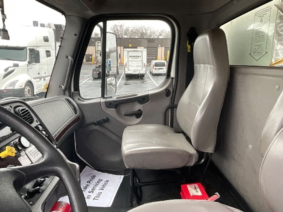 Medium Duty Box Truck-Light and Medium Duty Trucks-Freightliner-2021-M2-Wilkes Barre-PA-265,000\n\t\tmiles-$ 42,000 - Image 19