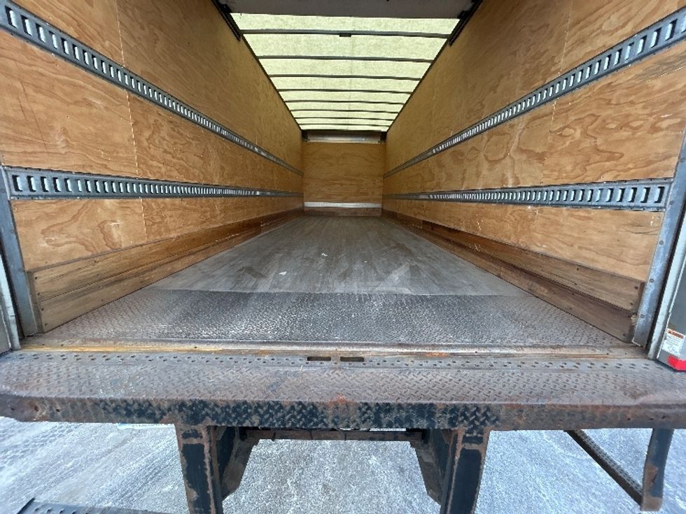 Medium Duty Box Truck-Light and Medium Duty Trucks-Freightliner-2021-M211242S-Indianapolis-IN-408,788\n\t\tmiles-$ 68,250 - Image 9