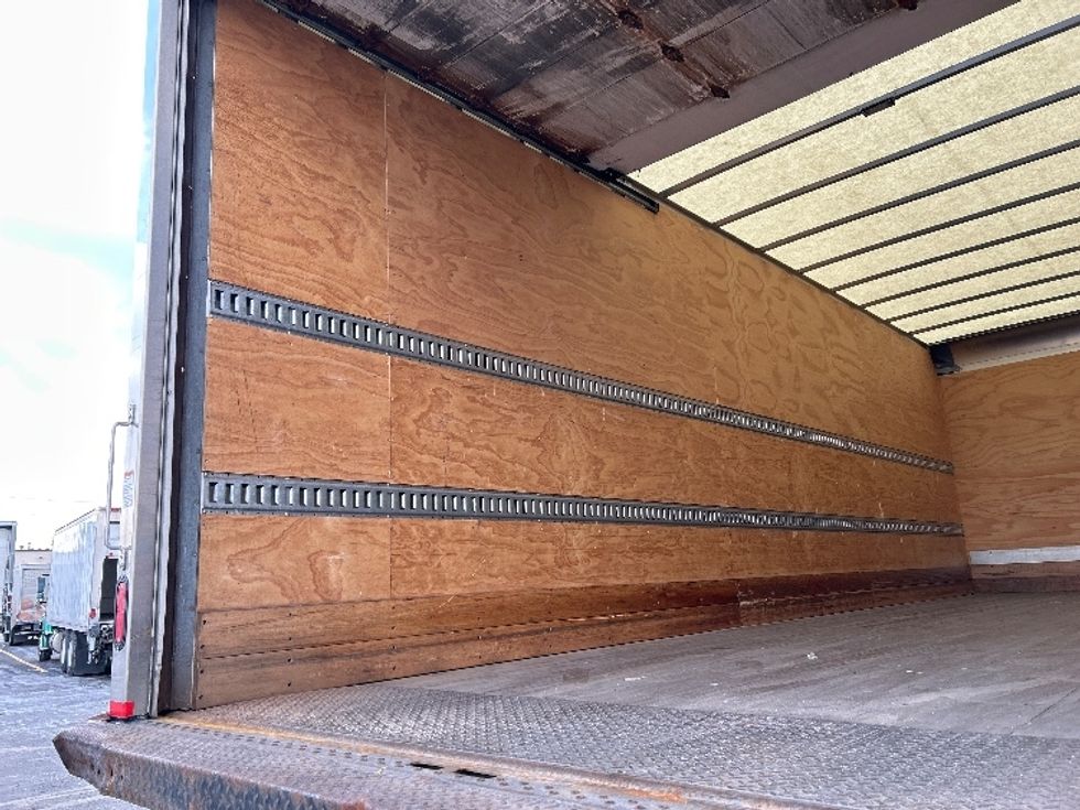 Medium Duty Box Truck-Light and Medium Duty Trucks-Freightliner-2021-M211242S-Indianapolis-IN-408,788\n\t\tmiles-$ 68,250 - Image 10