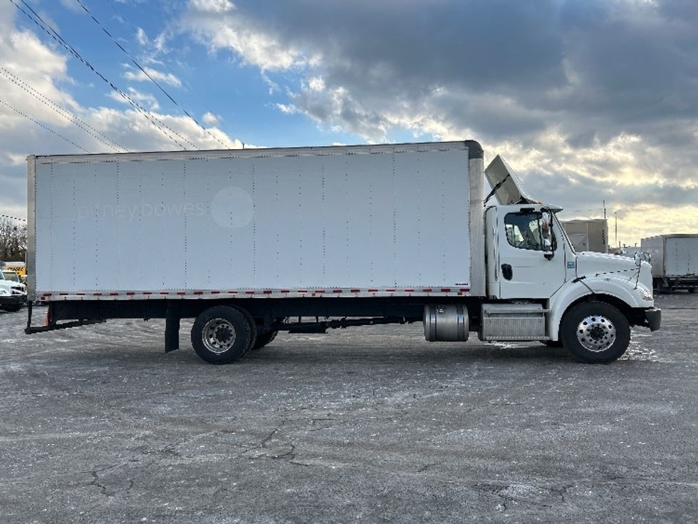 Medium Duty Box Truck-Light and Medium Duty Trucks-Freightliner-2021-M211242S-Indianapolis-IN-408,788\n\t\tmiles-$ 68,250 - Image 14