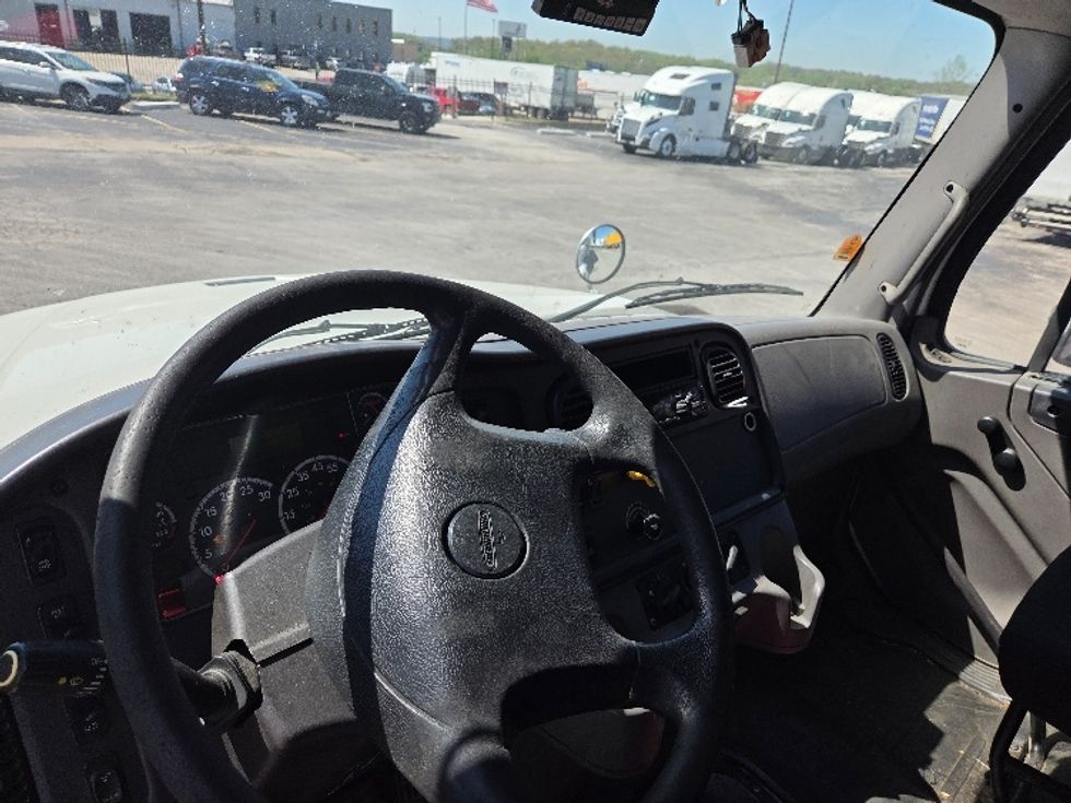 Medium Duty Box Truck-Light and Medium Duty Trucks-Freightliner-2021-M211242S-Kansas City-MO-590,843\n\t\tmiles-$ 65,000 - Image 17