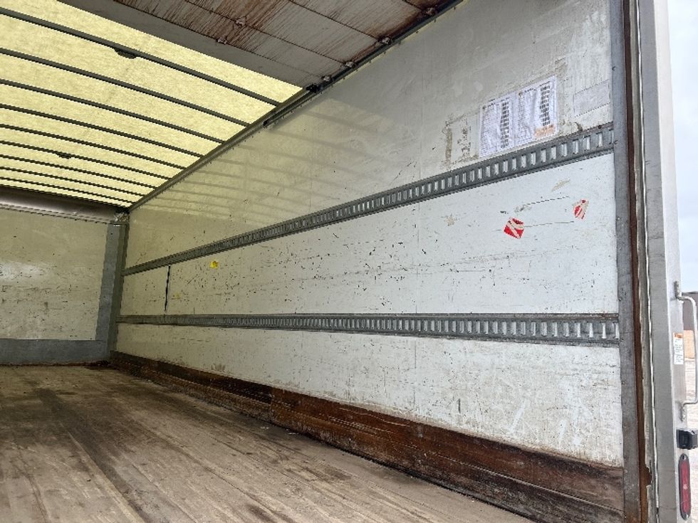 Medium Duty Box Truck-Light and Medium Duty Trucks-Freightliner-2021-M211242S-Lansing-MI-433,687\n\t\tmiles-$ 68,250 - Image 12