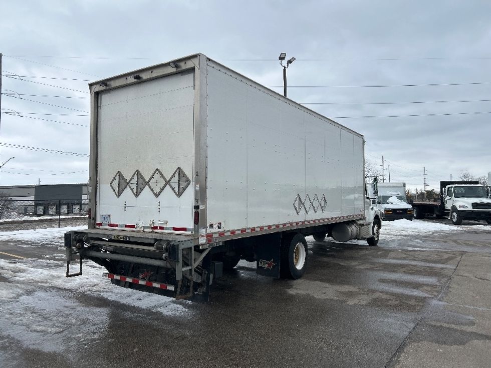 Medium Duty Box Truck-Light and Medium Duty Trucks-Freightliner-2021-M211242S-Lansing-MI-433,687\n\t\tmiles-$ 68,250 - Image 13