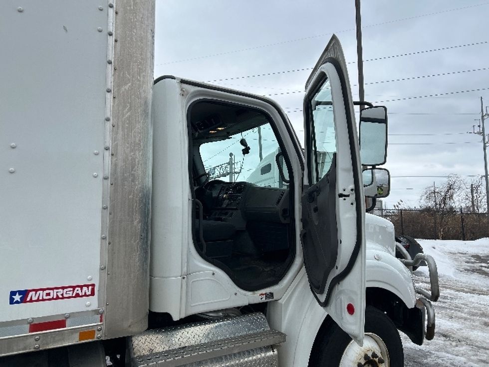 Medium Duty Box Truck-Light and Medium Duty Trucks-Freightliner-2021-M211242S-Lansing-MI-433,687\n\t\tmiles-$ 68,250 - Image 20