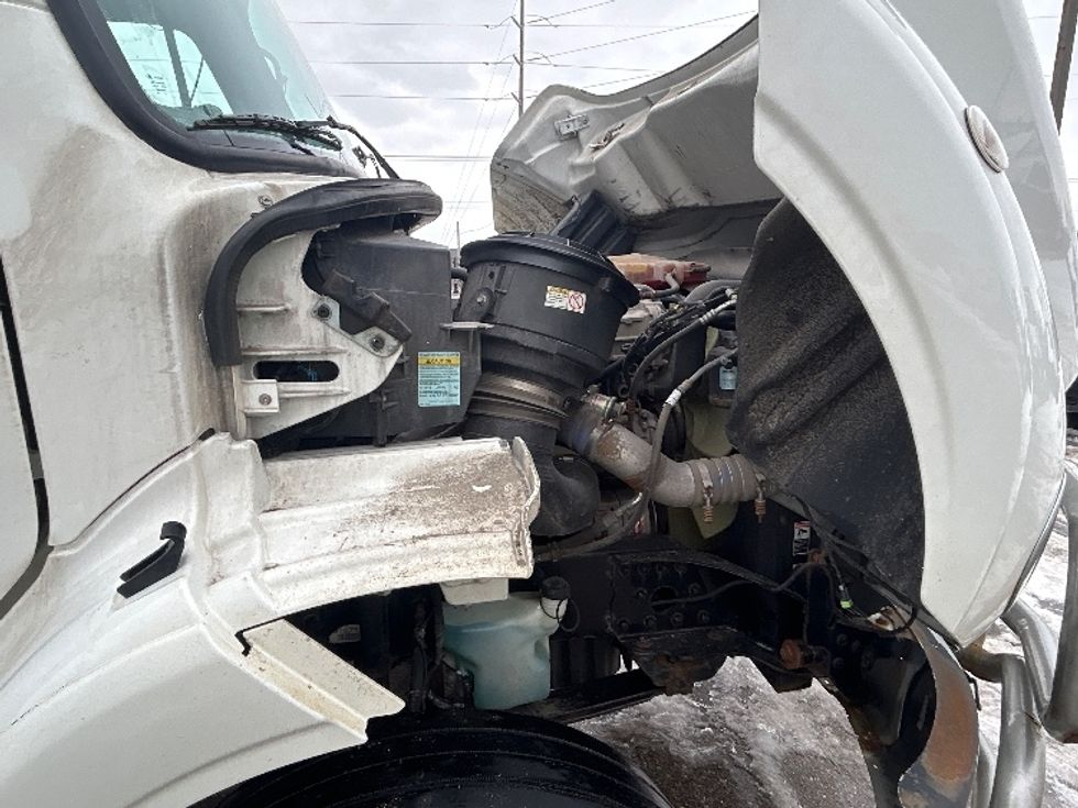 Medium Duty Box Truck-Light and Medium Duty Trucks-Freightliner-2021-M211242S-Lansing-MI-433,687\n\t\tmiles-$ 68,250 - Image 23