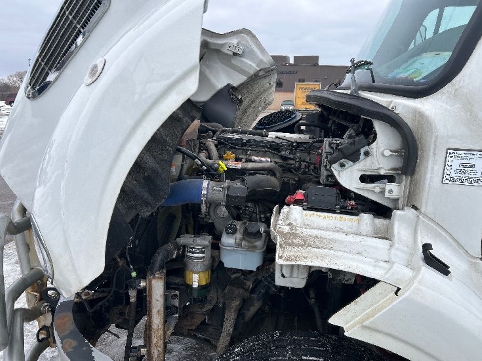 Medium Duty Box Truck-Light and Medium Duty Trucks-Freightliner-2021-M211242S-Lansing-MI-433,687\n\t\tmiles-$ 68,250 - Image 24