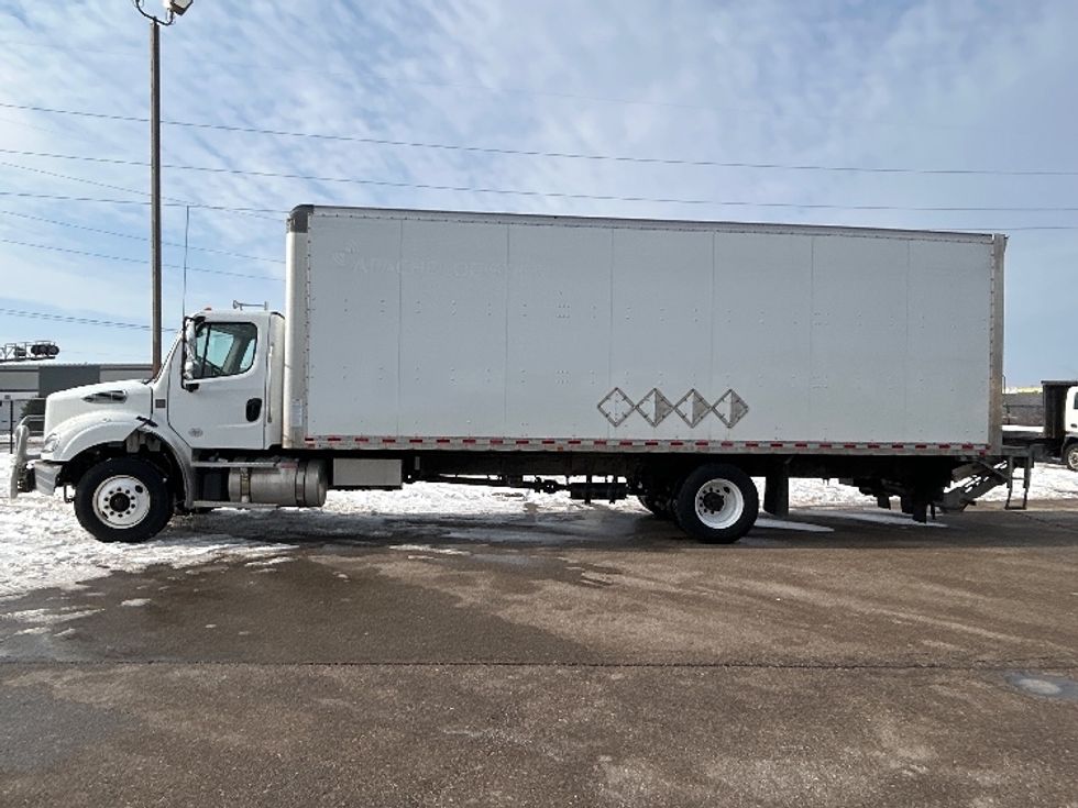 Medium Duty Box Truck-Light and Medium Duty Trucks-Freightliner-2021-M211242S-Lansing-MI-458,740\n\t\tmiles-$ 69,250 - Image 4
