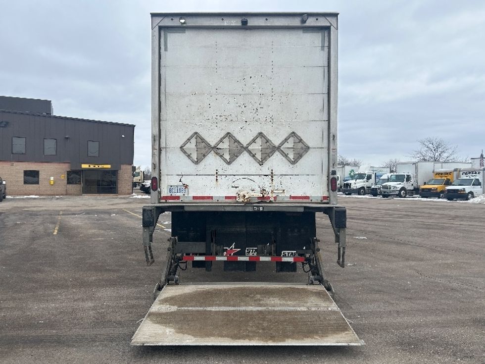 Medium Duty Box Truck-Light and Medium Duty Trucks-Freightliner-2021-M211242S-Lansing-MI-458,740\n\t\tmiles-$ 69,250 - Image 8