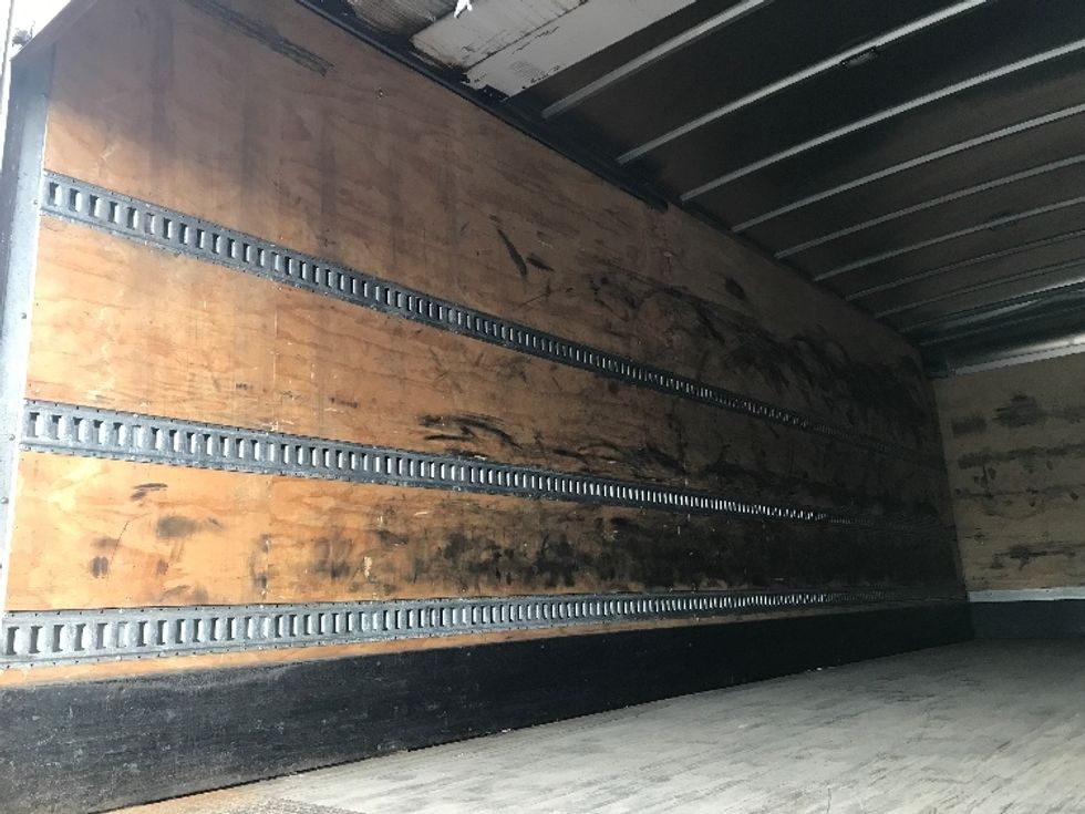 Medium Duty Box Truck-Light and Medium Duty Trucks-Freightliner-2021-M211264S-Piqua-OH-367,149\n\t\tmiles-$ 109,000 - Image 11