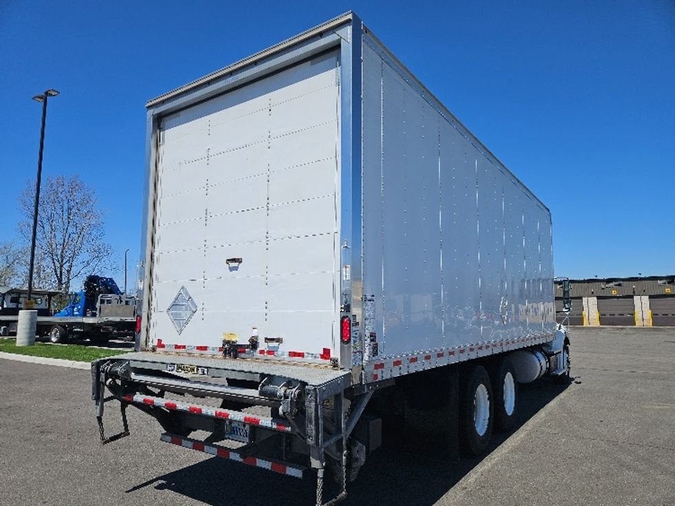Medium Duty Box Truck-Light and Medium Duty Trucks-Freightliner-2021-M211264S-Piqua-OH-382,554\n\t\tmiles-$ 92,750 - Image 13