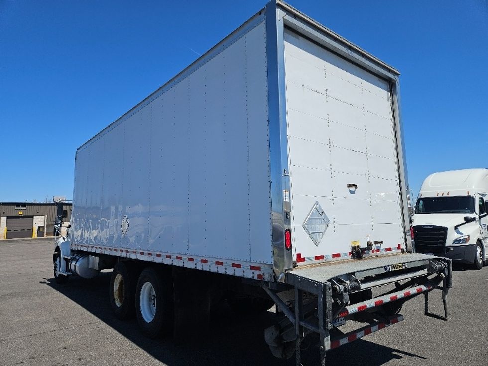 Medium Duty Box Truck-Light and Medium Duty Trucks-Freightliner-2021-M211264S-Piqua-OH-382,554\n\t\tmiles-$ 92,750 - Image 6