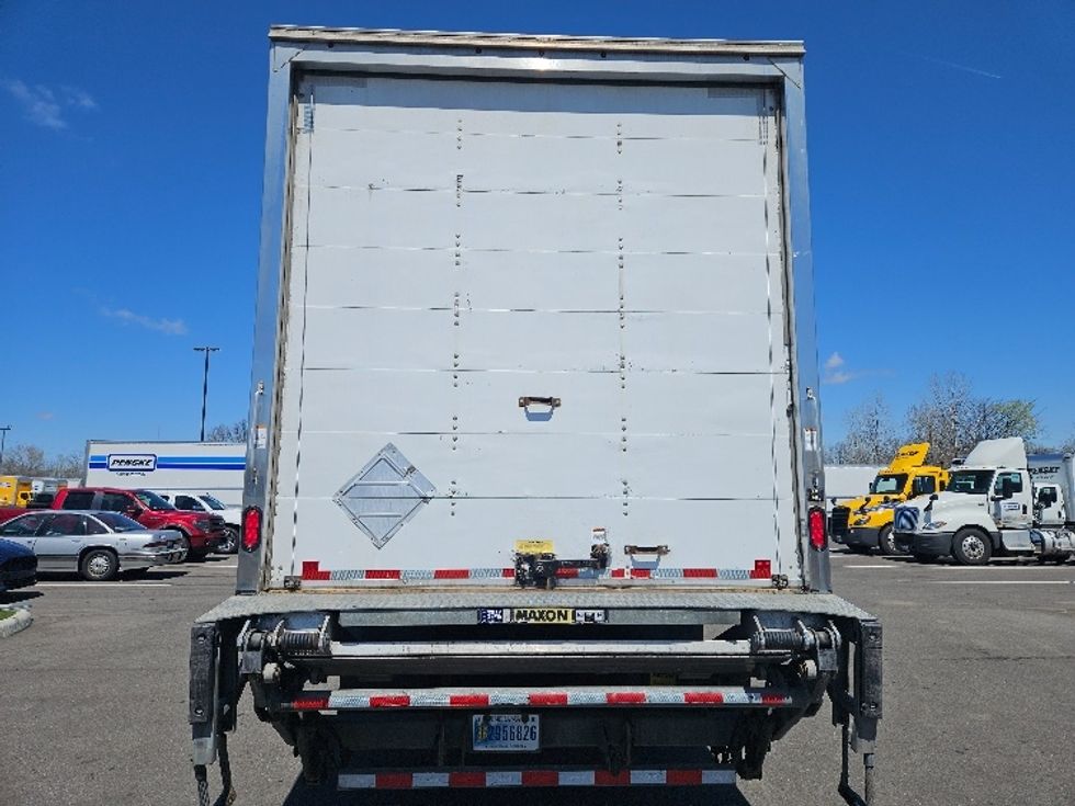 Medium Duty Box Truck-Light and Medium Duty Trucks-Freightliner-2021-M211264S-Piqua-OH-382,554\n\t\tmiles-$ 92,750 - Image 7
