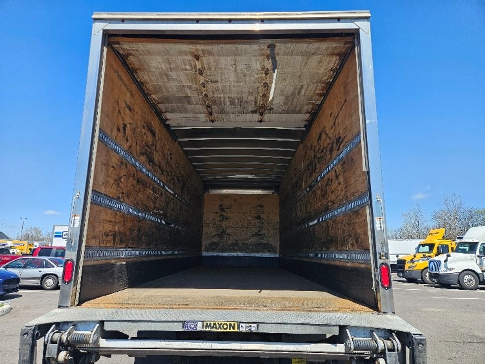 Medium Duty Box Truck-Light and Medium Duty Trucks-Freightliner-2021-M211264S-Piqua-OH-382,554\n\t\tmiles-$ 92,750 - Image 8
