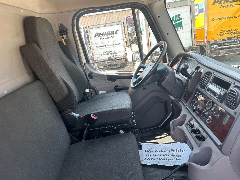 Medium Duty Box Truck-Light and Medium Duty Trucks-Freightliner-2022-M2-Abbotsford-BC-280,927\n\t\tkm-$ 74,250 - Image 22