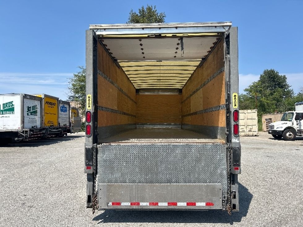 Medium Duty Box Truck-Light and Medium Duty Trucks-Freightliner-2022-M2-Abbotsford-BC-280,927\n\t\tkm-$ 74,250 - Image 8