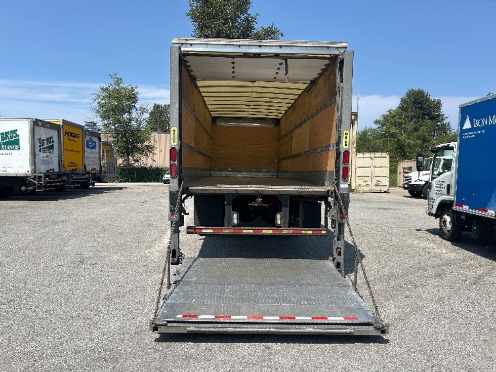 Medium Duty Box Truck-Light and Medium Duty Trucks-Freightliner-2022-M2-Abbotsford-BC-280,927\n\t\tkm-$ 74,250 - Image 9