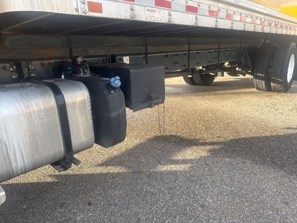 Medium Duty Box Truck-Light and Medium Duty Trucks-Freightliner-2022-M2-Akron-OH-125,282\n\t\tmiles-$ 71,750 - Image 5