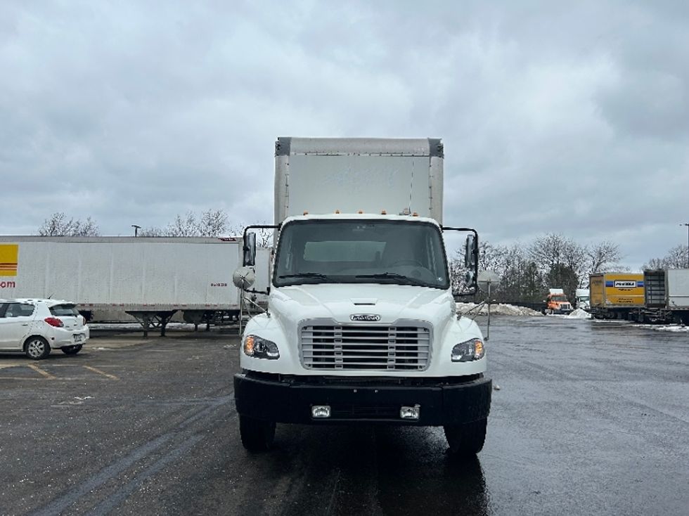 Medium Duty Box Truck-Light and Medium Duty Trucks-Freightliner-2022-M2-Akron-OH-185,989\n\t\tmiles-$ 57,750 - Image 2
