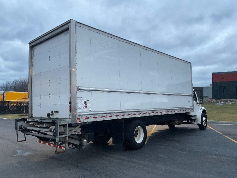 Medium Duty Box Truck-Light and Medium Duty Trucks-Freightliner-2022-M2-Akron-OH-189,095\n\t\tmiles-$ 54,750 - Image 13