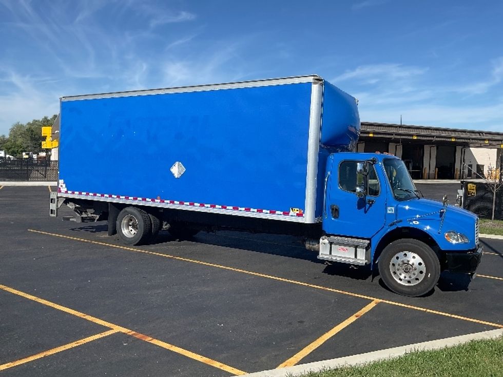 Medium Duty Box Truck-Light and Medium Duty Trucks-Freightliner-2022-M2-Akron-OH-196,223\n\t\tmiles-$ 50,750 - Image 1
