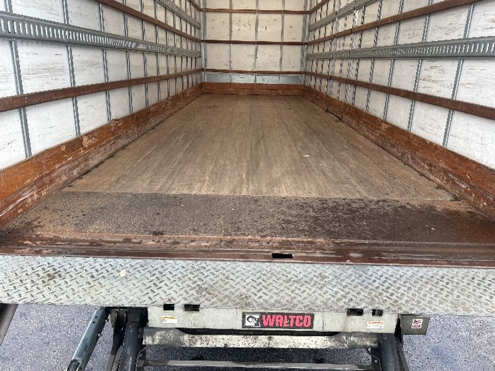 Medium Duty Box Truck-Light and Medium Duty Trucks-Freightliner-2022-M2-Akron-OH-198,937\n\t\tmiles-$ 57,750 - Image 10