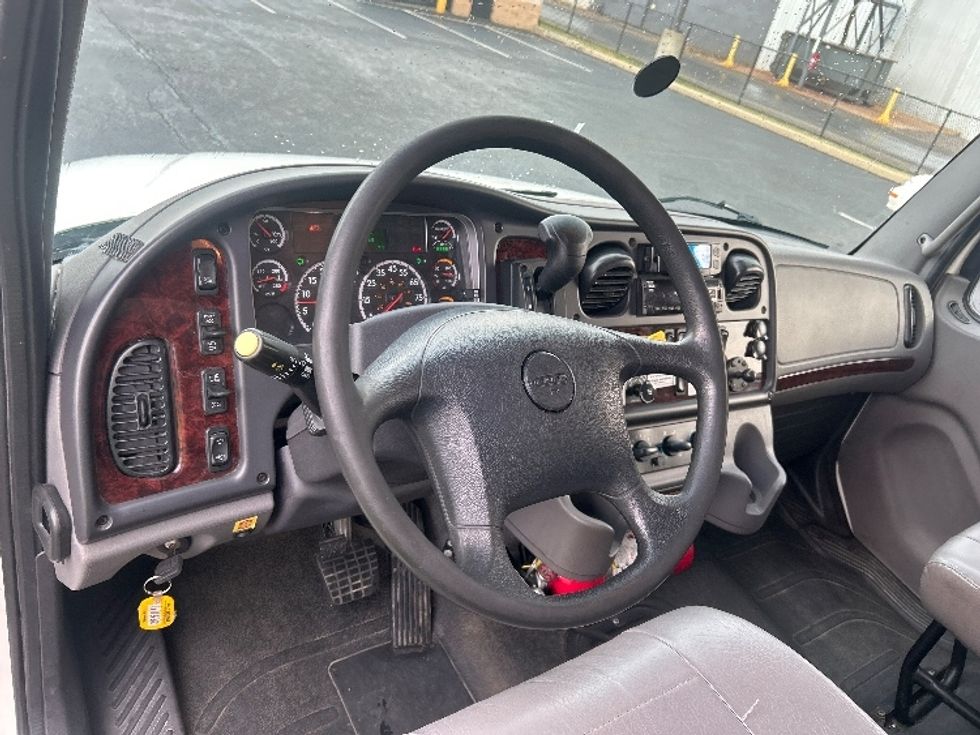 Medium Duty Box Truck-Light and Medium Duty Trucks-Freightliner-2022-M2-Akron-OH-198,937\n\t\tmiles-$ 57,750 - Image 17