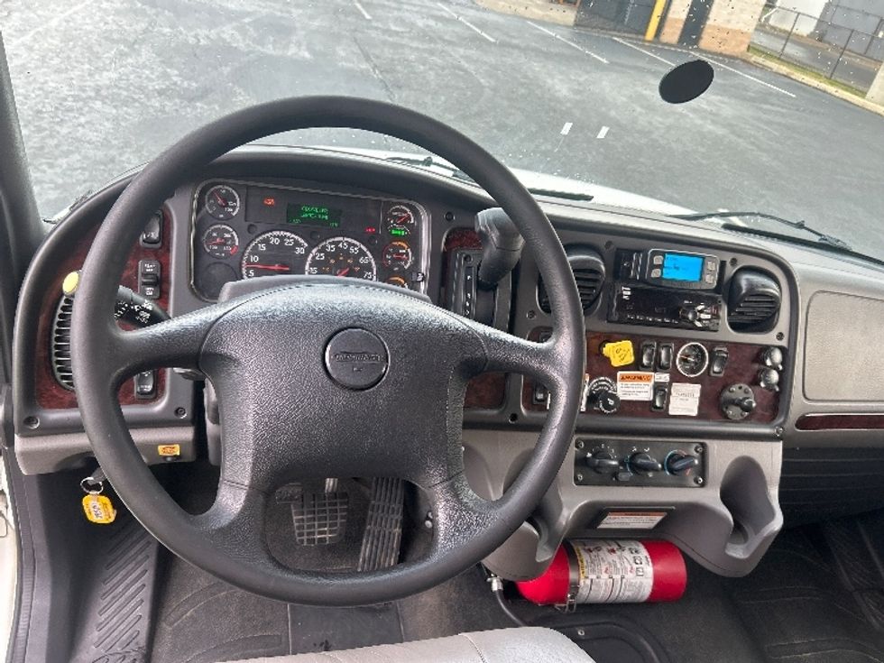 Medium Duty Box Truck-Light and Medium Duty Trucks-Freightliner-2022-M2-Akron-OH-198,937\n\t\tmiles-$ 57,750 - Image 18