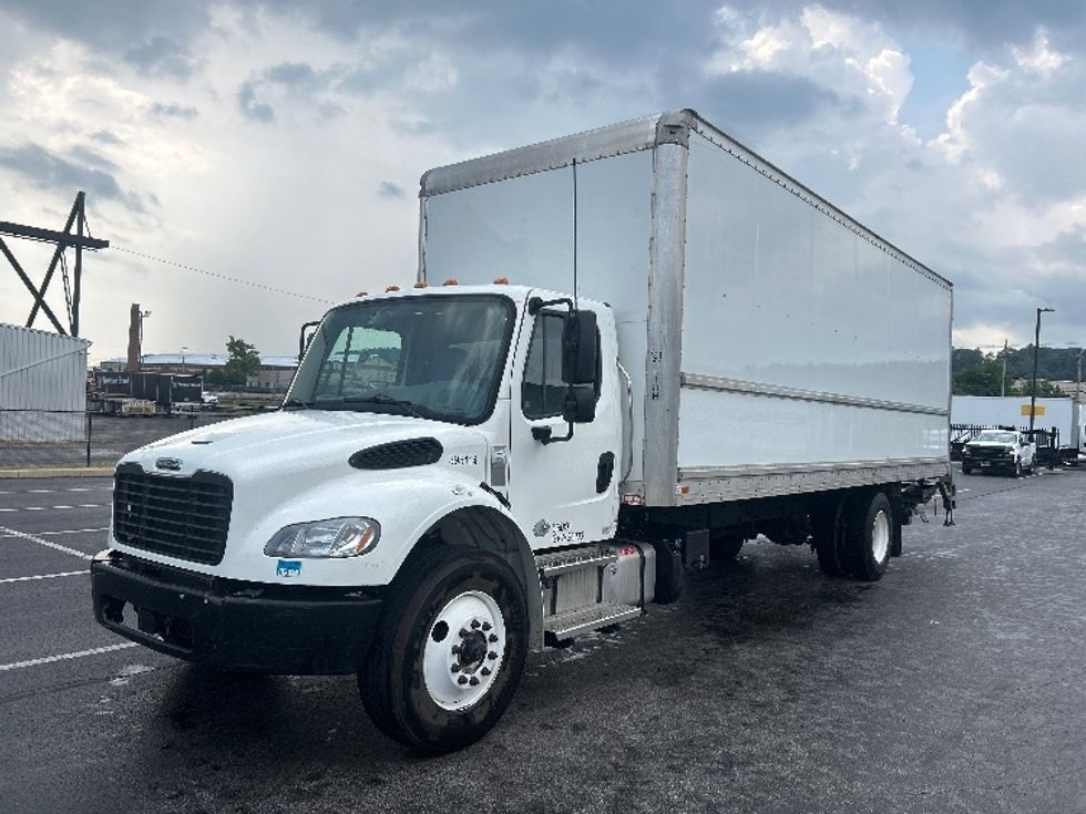 Medium Duty Box Truck-Light and Medium Duty Trucks-Freightliner-2022-M2-Akron-OH-198,937\n\t\tmiles-$ 57,750 - Image 3