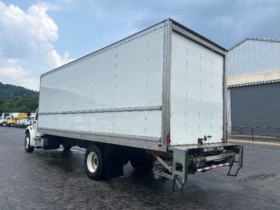 Medium Duty Box Truck-Light and Medium Duty Trucks-Freightliner-2022-M2-Akron-OH-198,937\n\t\tmiles-$ 57,750 - Image 6