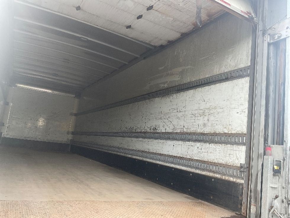 Medium Duty Box Truck-Light and Medium Duty Trucks-Freightliner-2022-M2-Akron-OH-200,673\n\t\tmiles-$ 49,750 - Image 12