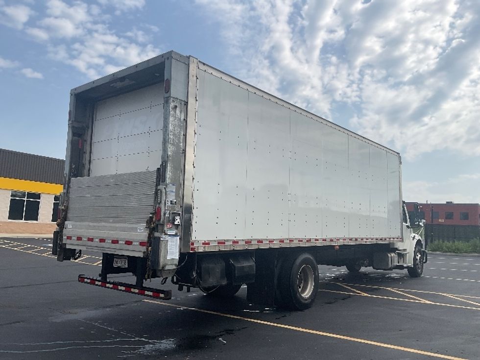 Medium Duty Box Truck-Light and Medium Duty Trucks-Freightliner-2022-M2-Akron-OH-200,673\n\t\tmiles-$ 49,750 - Image 13