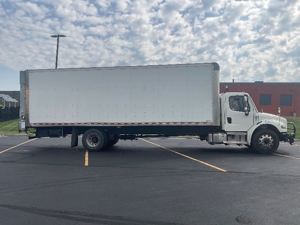 Medium Duty Box Truck-Light and Medium Duty Trucks-Freightliner-2022-M2-Akron-OH-200,673\n\t\tmiles-$ 49,750 - Image 15