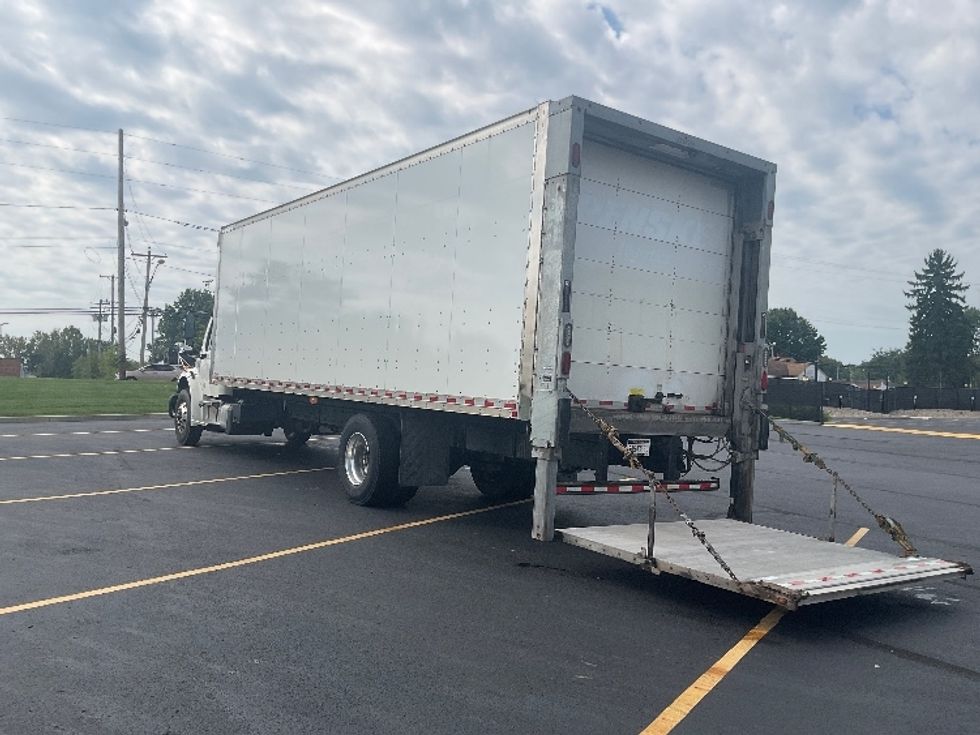 Medium Duty Box Truck-Light and Medium Duty Trucks-Freightliner-2022-M2-Akron-OH-200,673\n\t\tmiles-$ 49,750 - Image 6