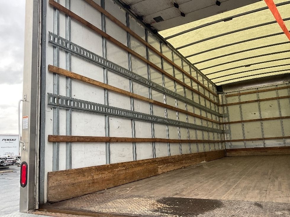 Medium Duty Box Truck-Light and Medium Duty Trucks-Freightliner-2022-M2-Akron-OH-218,946\n\t\tmiles-$ 53,750 - Image 11
